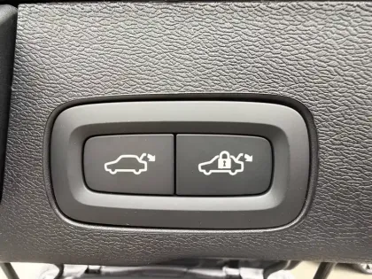 Photo 6 Volvo Xc60  T6 AWD Hybride rechargeable 253 ch+145 ch Geartronic 8