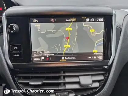 Photo 12 Peugeot 2008  BlueHDi 100ch S&S BVM5 Signature