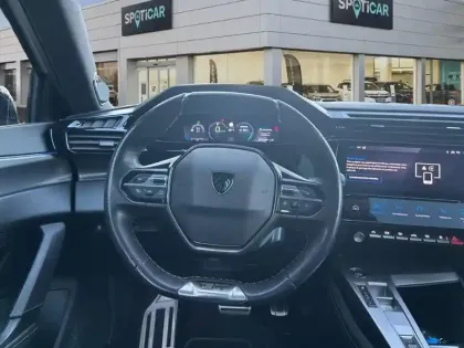 Photo 11 Peugeot 308  PHEV 225 e-EAT8 GT Pack