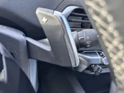 Photo 17 Peugeot 3008  Puretech 130ch S&S EAT8 Allure Pack