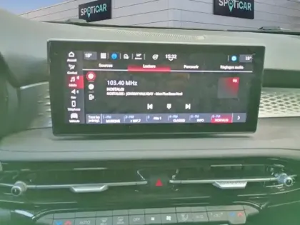 Photo 10 Alfa Romeo Tonale  1.3 Hybride Rechargeable PHEV 190ch AT6 e-Q4 Sprint