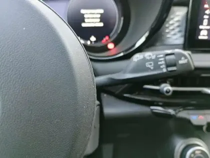 Photo 17 Alfa Romeo Tonale  1.3 Hybride Rechargeable PHEV 190ch AT6 e-Q4 Sprint