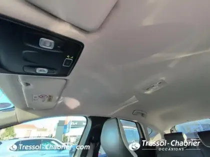 Photo 24 Renault Captur  E-Tech Plug-in 160 - 21 Intens