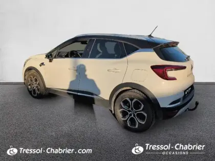 Photo 29 Renault Captur  E-Tech Plug-in 160 - 21 Intens