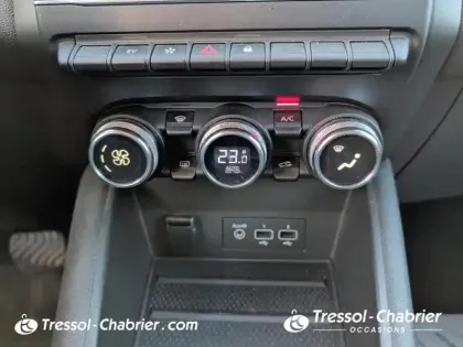 Photo 21 Renault Captur  E-Tech Plug-in 160 - 21 Intens