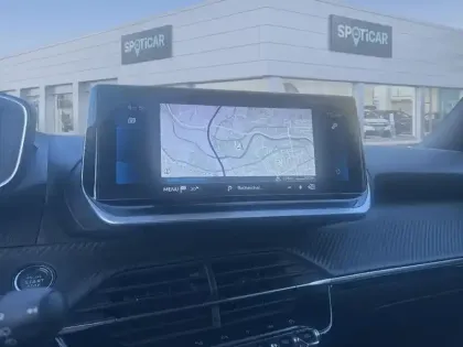 Photo 21 Peugeot 2008  PureTech 130 S&S EAT8 Allure Pack