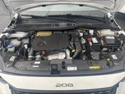 Photo 6 Peugeot 208  BlueHDi 100 S&S BVM6 Active