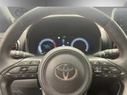 Photo 8 Toyota Yaris Hybride 130h GR SPORT