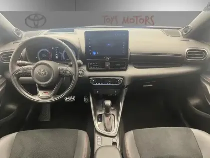 Photo 13 Toyota Yaris Hybride 130h GR SPORT