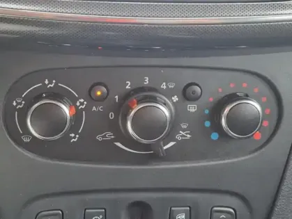 Photo 6 Dacia Sandero Stepway Blue dCi 95 -20