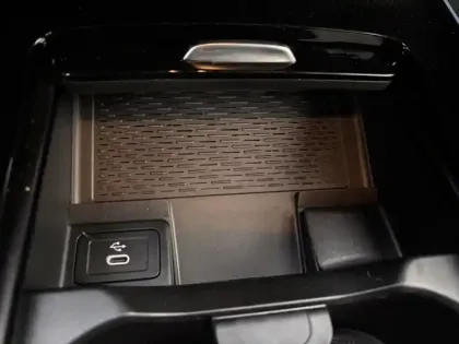 Photo 24 Mercedes EQB 250+ Edition