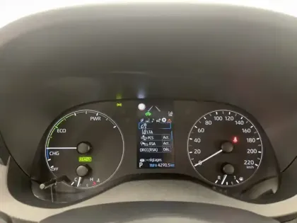 Photo 24 Toyota Yaris Hybride 116h Dynamic