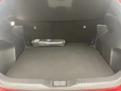 Photo 9 Toyota Yaris 1.5 HYBRID 130H DESIGN