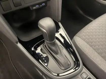 Photo 22 Toyota Yaris 1.5 HYBRID 130H DESIGN