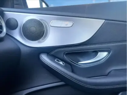 Photo 11 Mercedes Classe C 220 d AMG Line