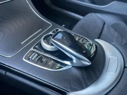 Photo 10 Mercedes Classe C 220 d AMG Line