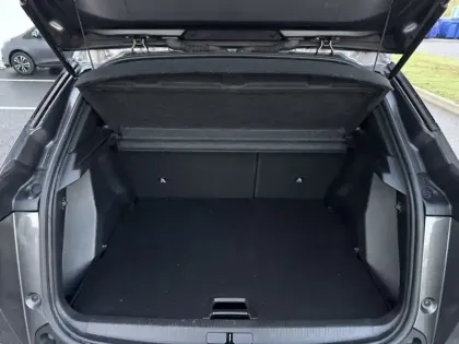 Photo 9 Peugeot 2008 BLUEHDI 130 S&S EAT8 ALLURE PACK