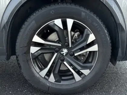 Photo 8 Peugeot 2008 BLUEHDI 130 S&S EAT8 ALLURE PACK