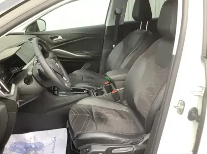 Photo 10 Opel Grandland 1.5 Diesel 130 ch BVA8 GS