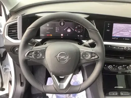 Photo 17 Opel Grandland 1.5 Diesel 130 ch BVA8 GS