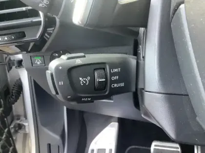 Photo 23 DS Ds 7 Nouveau BlueHDi 130 EAT8 Opera