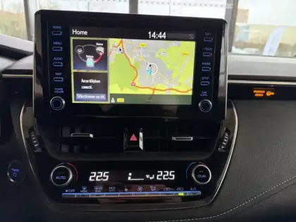 Photo 11 Toyota Corolla Hybride 122h Design