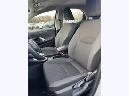 Photo 12 Toyota Yaris Hybride 116h Dynamic Business