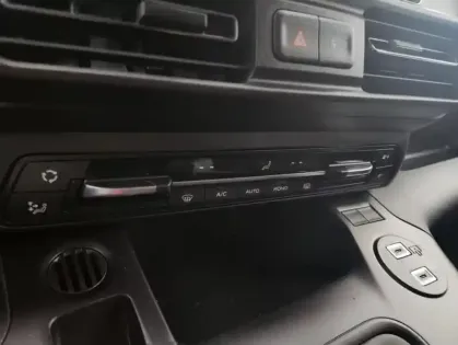 Photo 21 Citroën Berlingo Van III M CU std Diesel 100 Man XTR 3 places