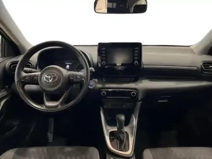 Photo 10 Toyota Yaris  116h Dynamic 5p MY21