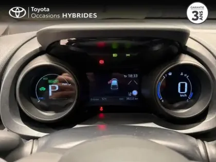 Photo 10 Toyota Yaris  116h Design 5p MY22