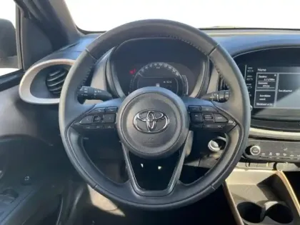 Photo 9 Toyota Aygo  X 1.0 VVT-i 72ch Air Design S-CVT