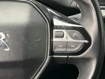 Photo 11 Peugeot 3008  1.2 PureTech 130ch Allure S&S