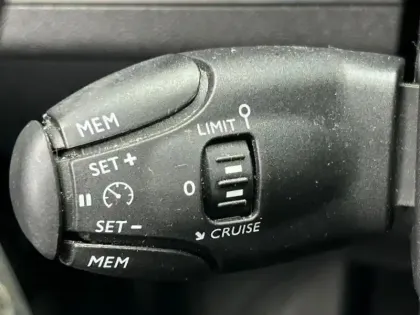 Photo 12 Peugeot 3008  1.2 PureTech 130ch Allure S&S