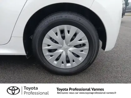 Photo 12 Toyota Yaris  Affaires 116h Dynamic Business Affaire MY22 + Programme Toyota Expérience