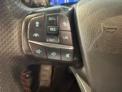 Photo 10 Ford Kuga  2.5 Duratec 190ch FHEV ST-Line X BVA