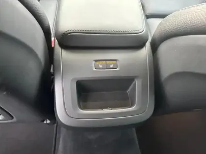 Photo 7 Volvo V60  Cross Country B4 AWD 197ch Pro Geartronic 8