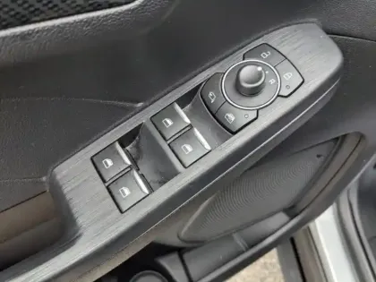 Photo 6 Ford Kuga  2.5 Duratec 190ch FHEV E85 ST-Line BVA