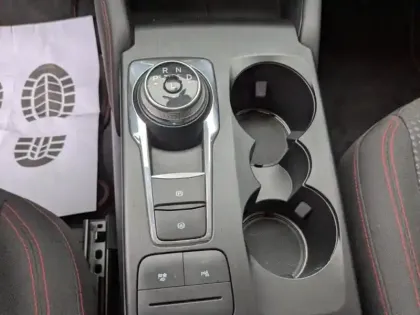 Photo 13 Ford Kuga  2.5 Duratec 190ch FHEV E85 ST-Line BVA