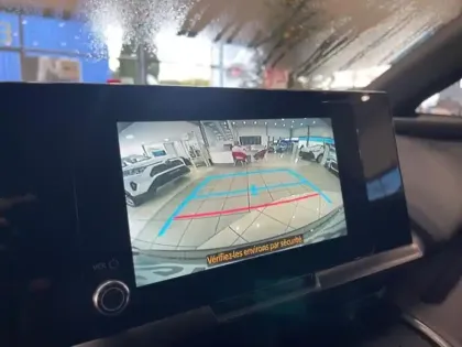 Photo 10 Toyota C-HR  1.8 Hybride 140ch Design NG23