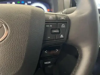 Photo 12 Toyota C-HR  1.8 Hybride 140ch Design NG23