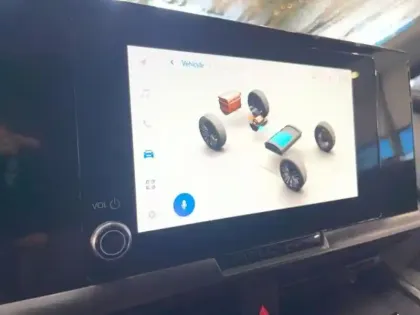 Photo 8 Toyota C-HR  1.8 Hybride 140ch Design NG23