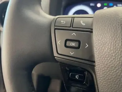 Photo 14 Toyota C-HR  1.8 Hybride 140ch Design NG23