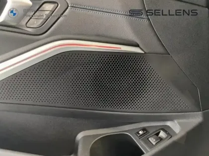 Photo 42 BMW Serie 3 Série 3 Touring 330eA 292ch M Sport