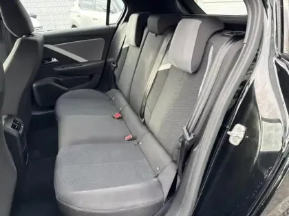 Photo 17 Opel Astra  1.2 Turbo Hybrid 145ch Edition e-DCT6