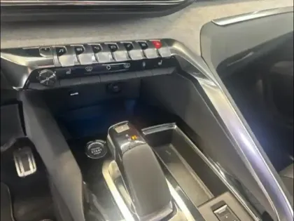 Photo 11 Peugeot 3008  HYBRID 225ch GT Pack e-EAT8