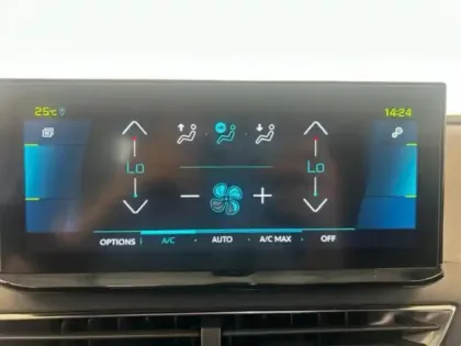 Photo 14 Peugeot 3008  HYBRID 225ch GT Pack e-EAT8