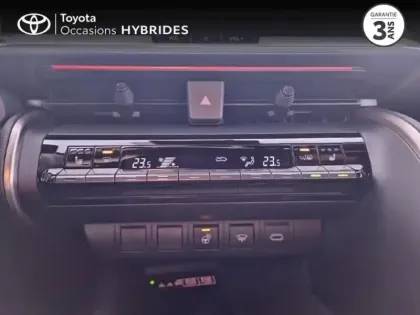 Photo 14 Toyota C-HR  2.0 Hybride Rechargeable 225ch Collection NG23