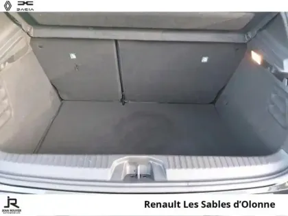 Photo 6 Renault Clio  1.6 E-Tech hybride 140ch Intens -21N