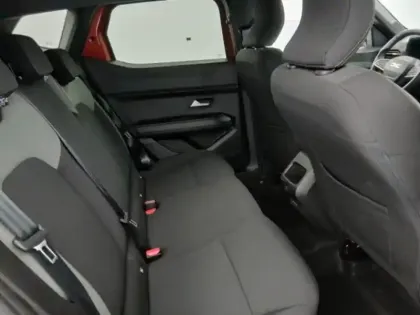 Photo 14 Dacia Duster  1.6 hybrid 140ch Extreme