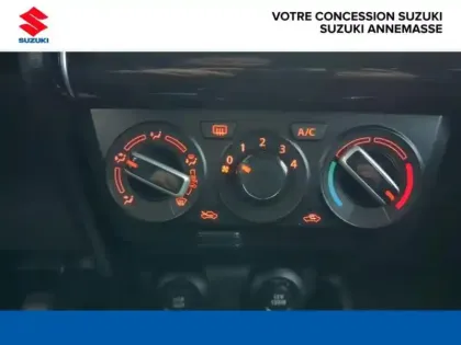 Photo 14 Suzuki Swift  1.2 Dualjet Hybrid 83ch Privilège